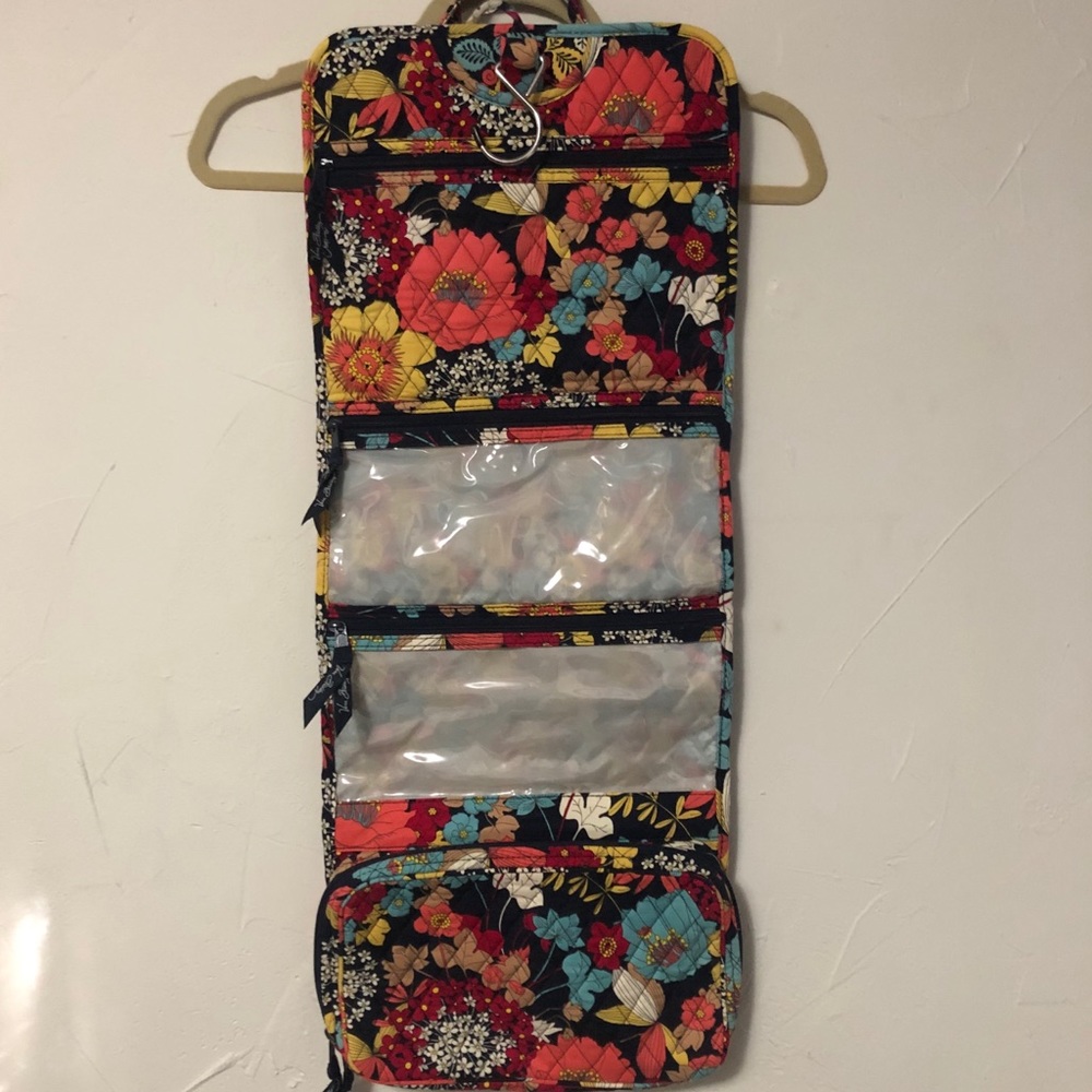 Vera Bradley Hanging Travel Organizer Happy Snails